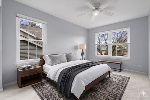 Tiny photo for 1606 W ORCHARD Place #1606, Arlington Heights, IL 60005 (MLS # 12617480)