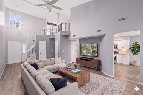 Tiny photo for 1606 W ORCHARD Place #1606, Arlington Heights, IL 60005 (MLS # 12617480)