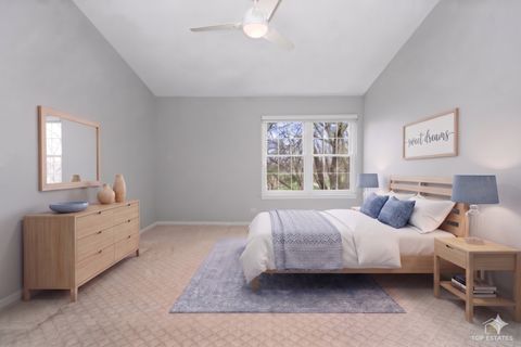 Tiny photo for 1606 W ORCHARD Place #1606, Arlington Heights, IL 60005 (MLS # 12617480)