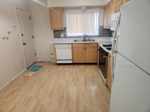 Tiny photo for 10423 Dearlove Road #2, Glenview, IL 60025 (MLS # 12728123)