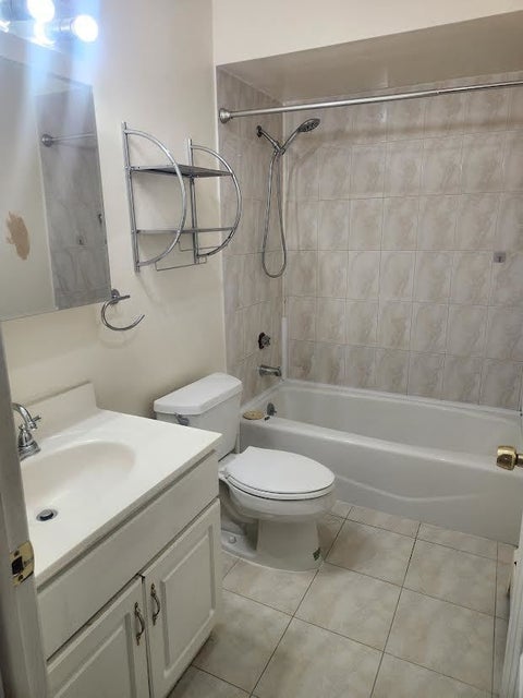 Tiny photo for 10423 Dearlove Road #2, Glenview, IL 60025 (MLS # 12728123)