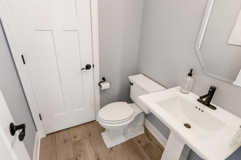 Tiny photo for 24 Hawthorn Ridge Drive, Hawthorn Woods, IL 60047 (MLS # 12540839)