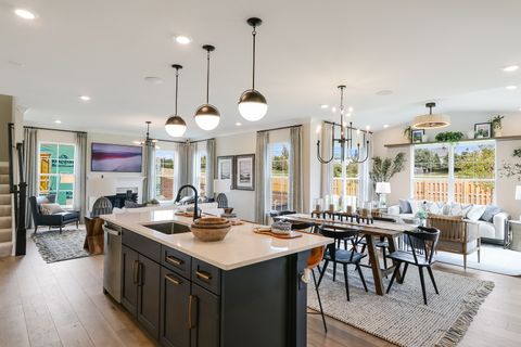 Tiny photo for 24 Hawthorn Ridge Drive, Hawthorn Woods, IL 60047 (MLS # 12540839)