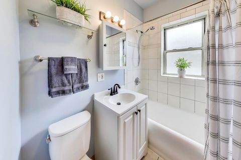 Tiny photo for 243 Washington Boulevard #3A, Oak Park, IL 60302 (MLS # 12511974)