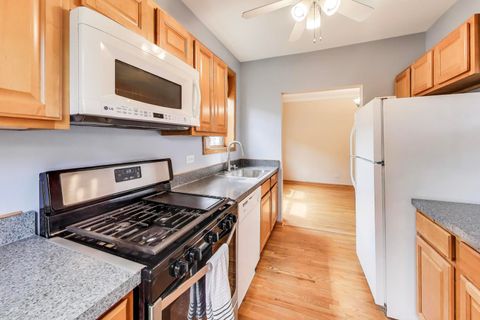Tiny photo for 243 Washington Boulevard #3A, Oak Park, IL 60302 (MLS # 12511974)