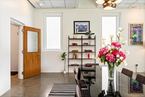 Tiny photo for 2100 W Eastwood Avenue, Chicago, IL 60625 (MLS # 12582648)