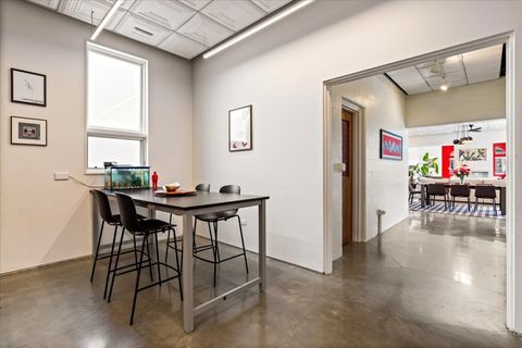 Tiny photo for 2100 W Eastwood Avenue, Chicago, IL 60625 (MLS # 12582648)