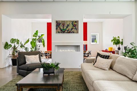 Tiny photo for 2100 W Eastwood Avenue, Chicago, IL 60625 (MLS # 12582648)