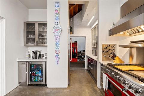 Tiny photo for 2100 W Eastwood Avenue, Chicago, IL 60625 (MLS # 12582648)