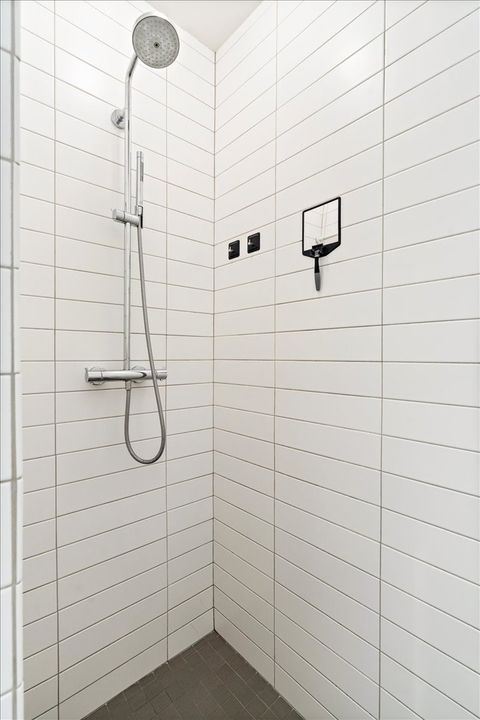 Tiny photo for 2100 W Eastwood Avenue, Chicago, IL 60625 (MLS # 12582648)