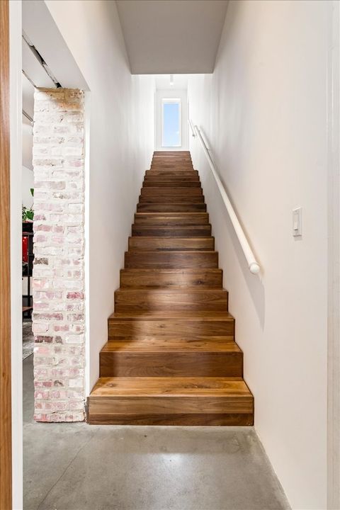 Tiny photo for 2100 W Eastwood Avenue, Chicago, IL 60625 (MLS # 12582648)