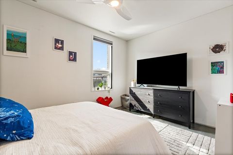 Tiny photo for 2100 W Eastwood Avenue, Chicago, IL 60625 (MLS # 12582648)