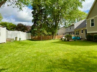 Tiny photo for 206 Ashland Court, Vernon Hills, IL 60061 (MLS # 12615054)