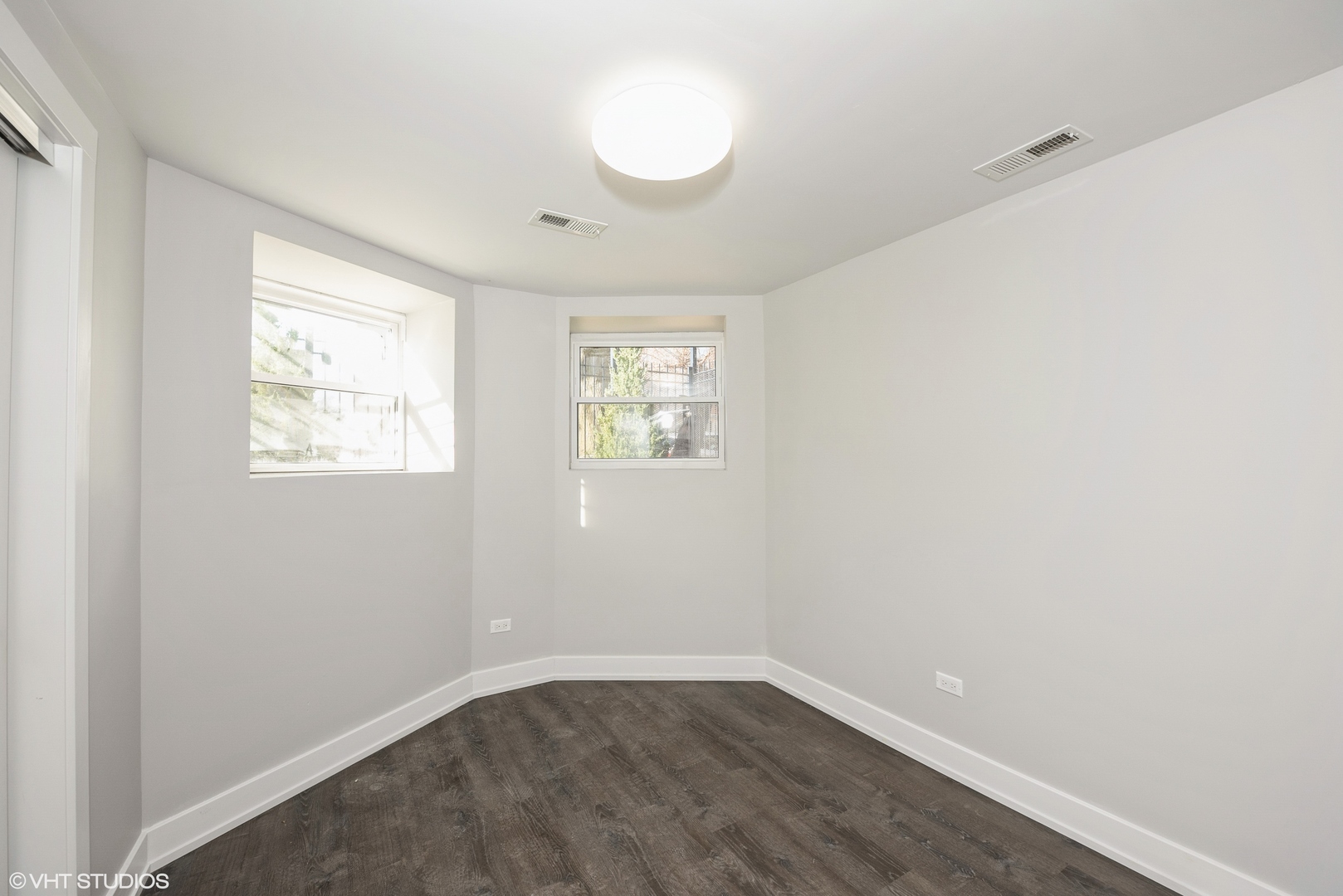 5021 S indiana Avenue 4F