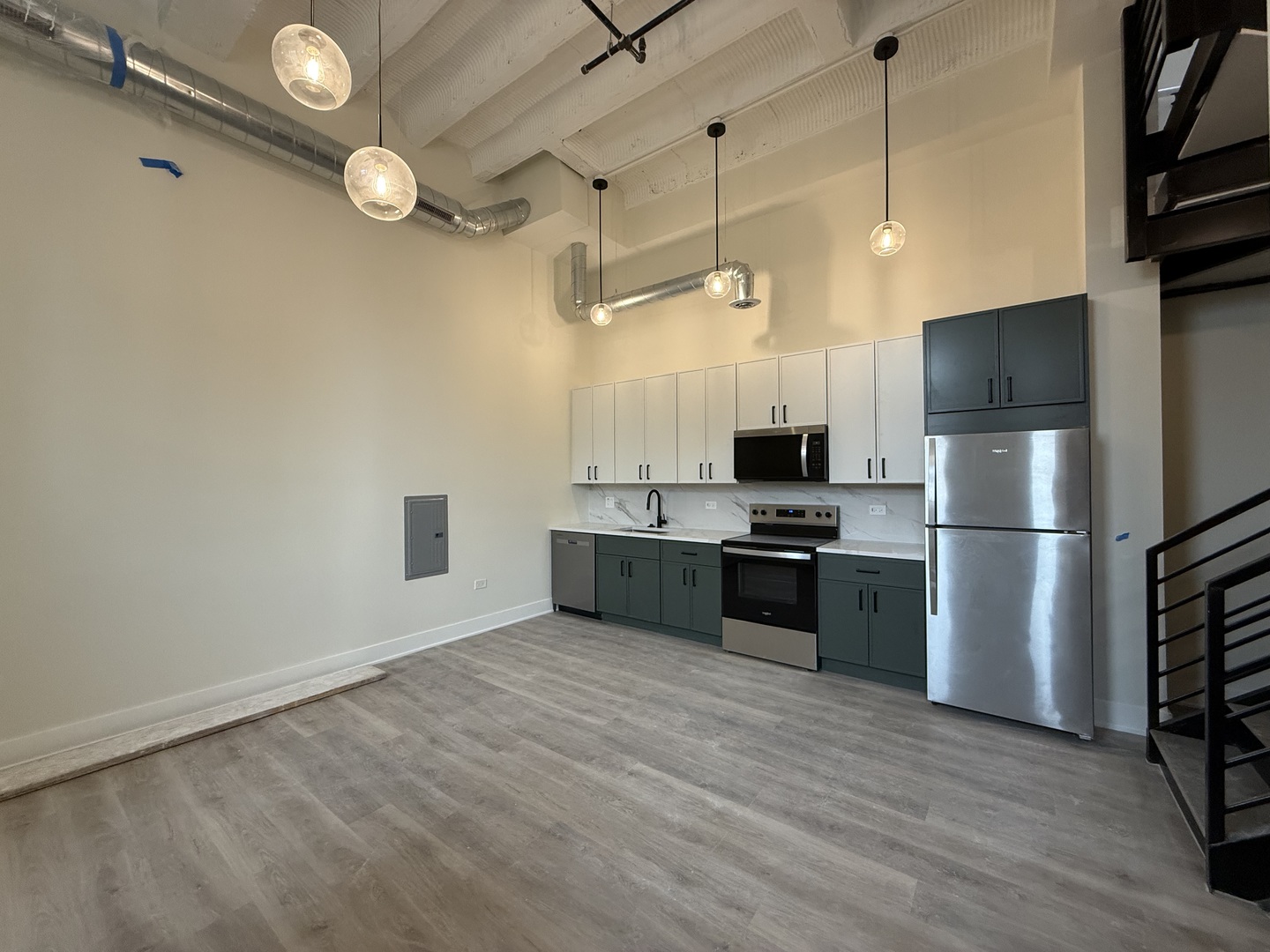 1453 Maple Avenue 211