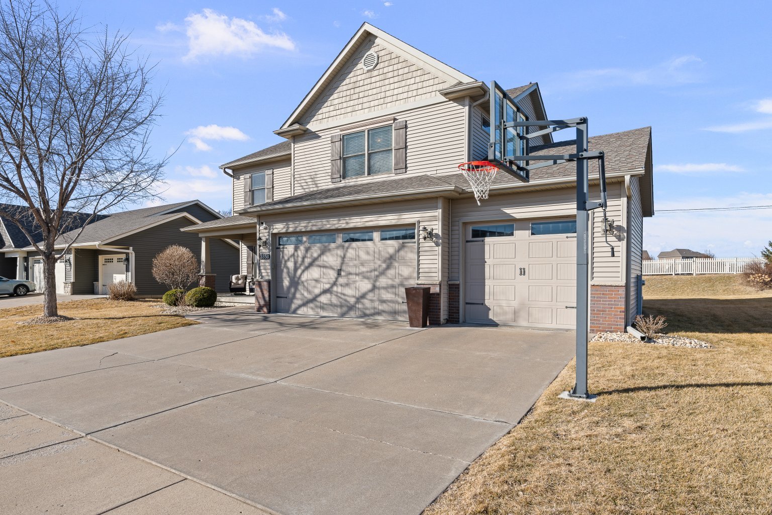 3858 Deckard Drive