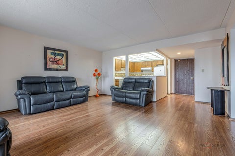 Tiny photo for 475 Plum Creek Drive #304, Wheeling, IL 60090 (MLS # 12765107)