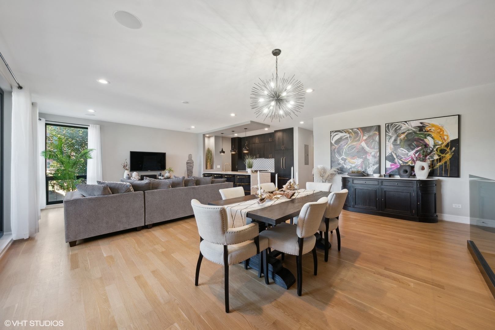 1203 W Superior Street 1B