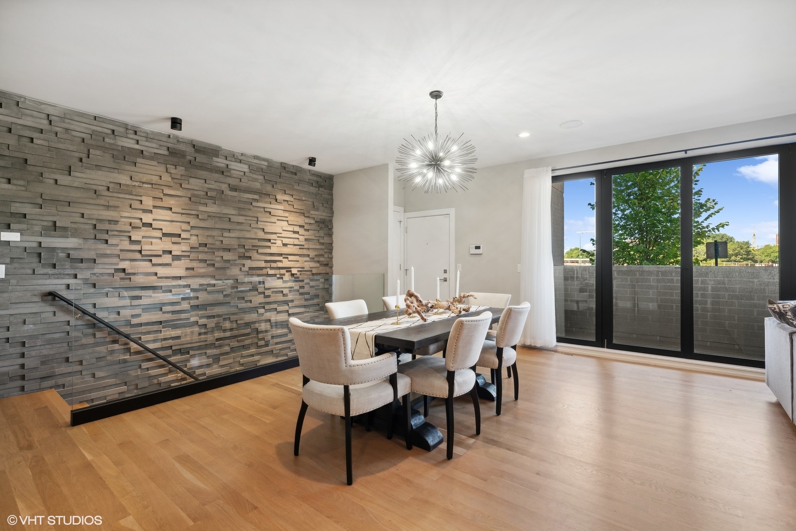 1203 W Superior Street 1B