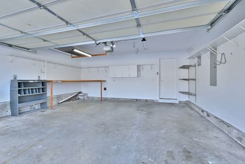 Tiny photo for 5205 Granite Court, Crystal Lake, IL 60012 (MLS # 12554261)