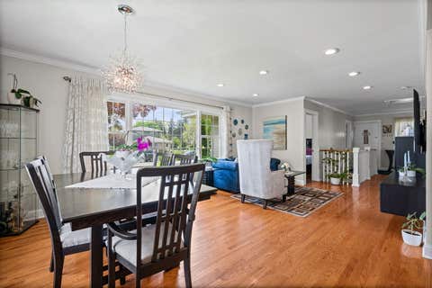 Tiny photo for 740 N Michigan Street, Elmhurst, IL 60126 (MLS # 12727400)