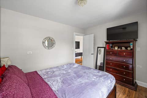 Tiny photo for 740 N Michigan Street, Elmhurst, IL 60126 (MLS # 12727400)