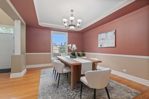 Tiny photo for 312 Camargo Court, Vernon Hills, IL 60061 (MLS # 12679375)