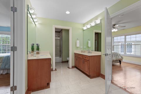 Tiny photo for 312 Camargo Court, Vernon Hills, IL 60061 (MLS # 12679375)