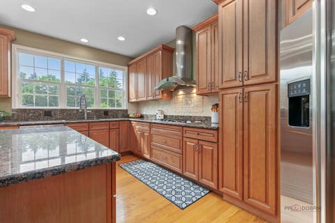 Tiny photo for 312 Camargo Court, Vernon Hills, IL 60061 (MLS # 12679375)
