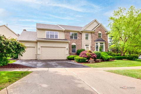 Tiny photo for 312 Camargo Court, Vernon Hills, IL 60061 (MLS # 12679375)