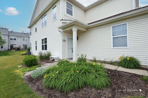 Tiny photo for 2890 Glacier Way #D, Wauconda, IL 60084 (MLS # 12670923)