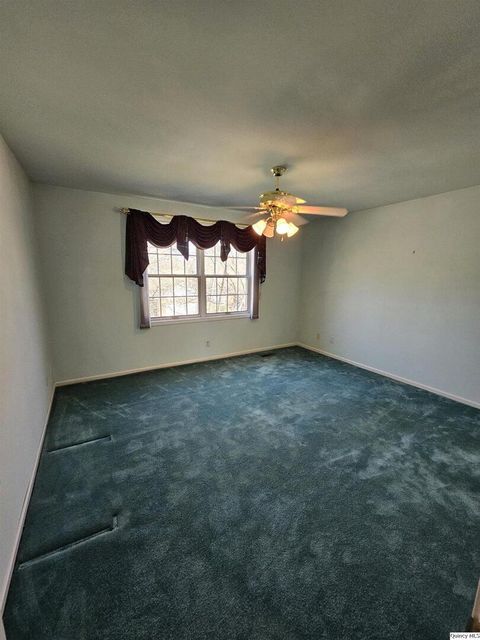 Tiny photo for 128 Knollwood, Quincy, IL 62301 (MLS # 12617996)