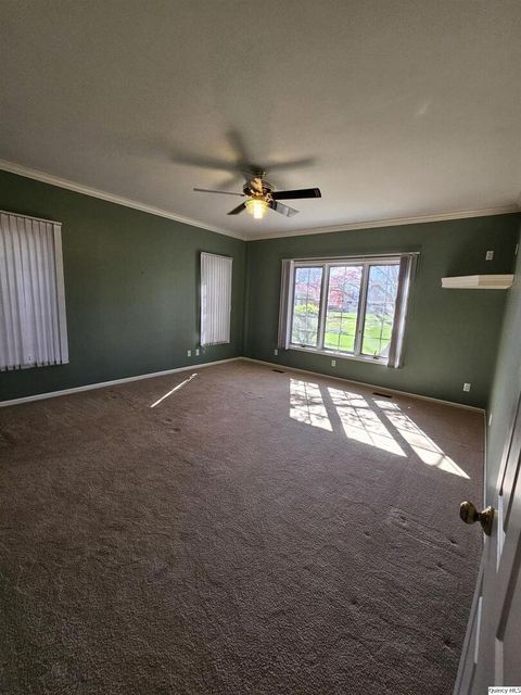 Tiny photo for 128 Knollwood, Quincy, IL 62301 (MLS # 12617996)