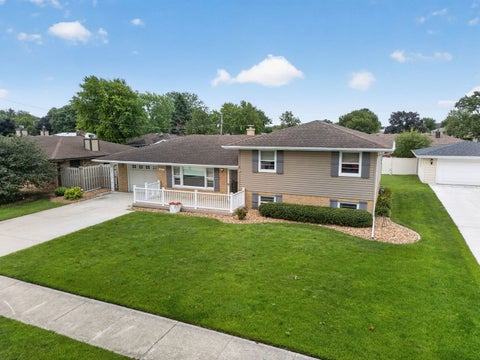 Tiny photo for 1817 Root Street, Crest Hill, IL 60403 (MLS # 12733384)