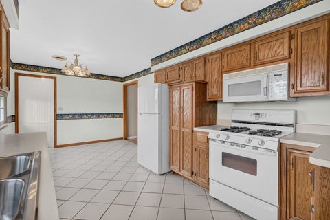Tiny photo for 1817 Root Street, Crest Hill, IL 60403 (MLS # 12733384)