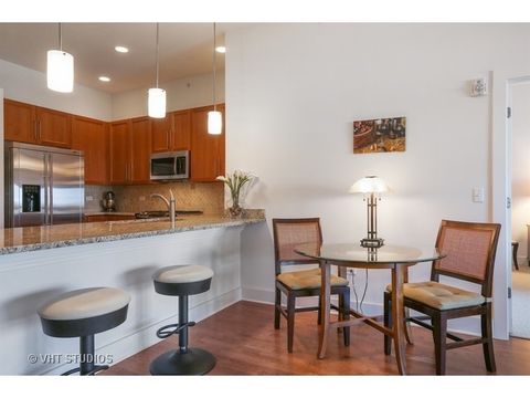 Tiny photo for 450 VILLAGE CENTER Drive #413, Burr Ridge, IL 60527 (MLS # 12543669)