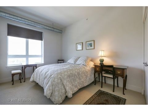 Tiny photo for 450 VILLAGE CENTER Drive #413, Burr Ridge, IL 60527 (MLS # 12543669)