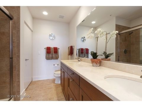 Tiny photo for 450 VILLAGE CENTER Drive #413, Burr Ridge, IL 60527 (MLS # 12543669)