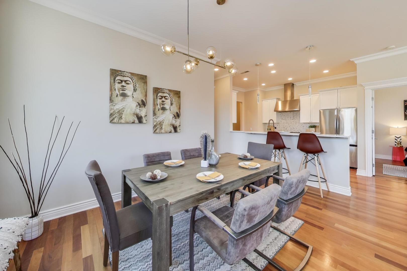 1148 W Monroe Street 5NE