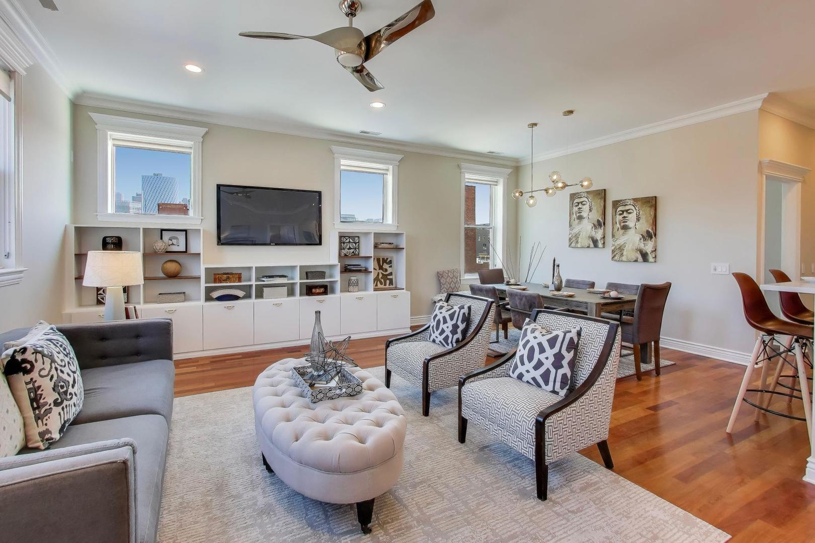 1148 W Monroe Street 5NE