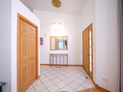 Tiny photo for 6706 Pondview Drive, Tinley Park, IL 60477 (MLS # 12503875)