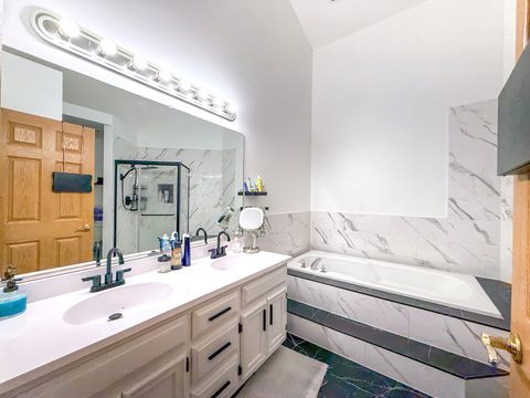 Tiny photo for 6706 Pondview Drive, Tinley Park, IL 60477 (MLS # 12503875)