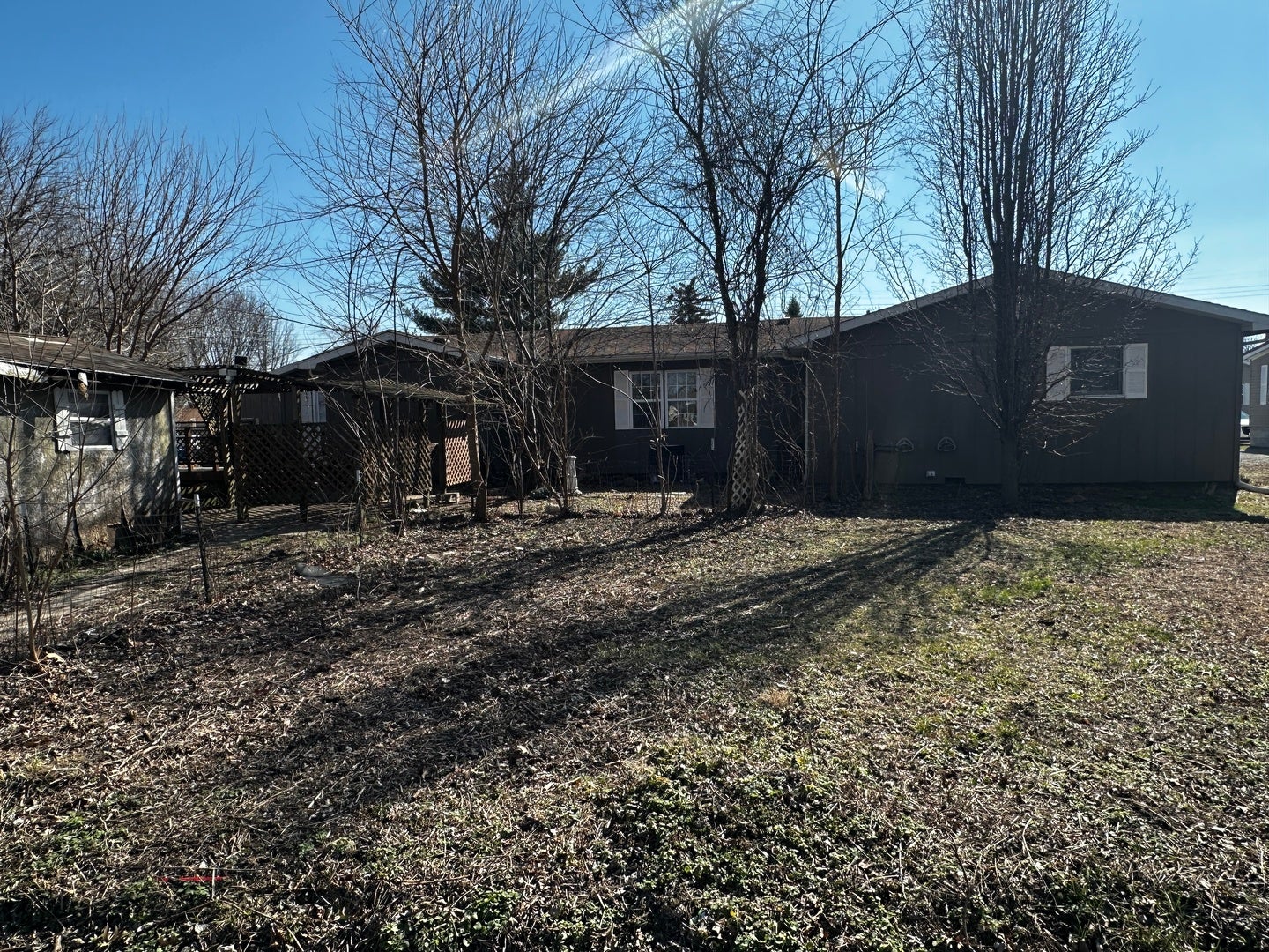805 W Helen Avenue