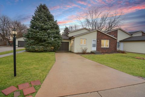 1701 King Drive A Normal IL 61761