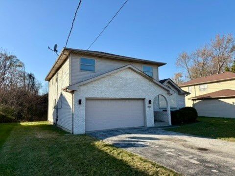 Tiny photo for 15826 Central Park Avenue, Markham, IL 60428 (MLS # 12518315)