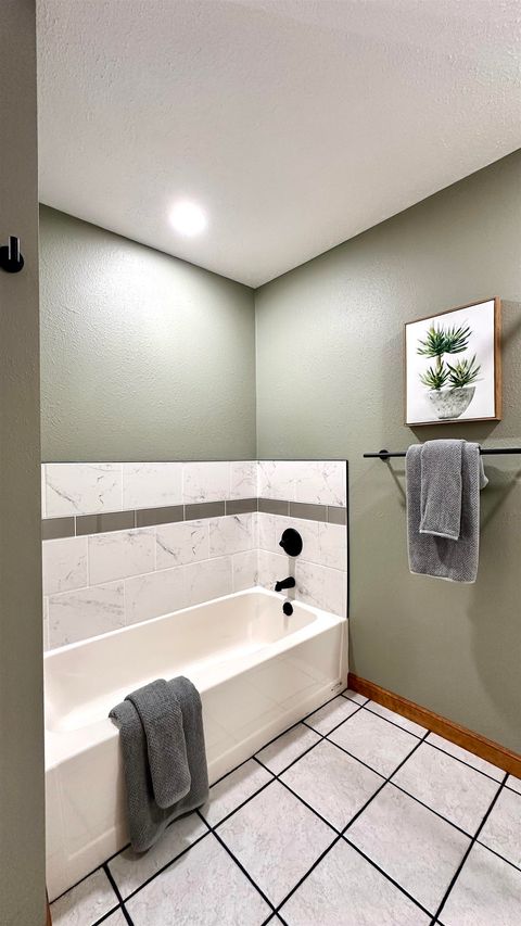 Tiny photo for 1111 E Elm Street, WestFrank, IL 62896 (MLS # 100000372)