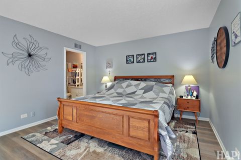 Tiny photo for 7216 Oxford Circle #230, Fox Lake, IL 60020 (MLS # 12499933)