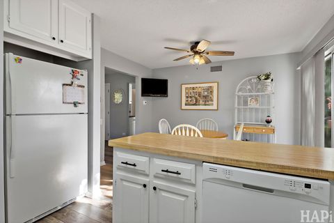 Tiny photo for 7216 Oxford Circle #230, Fox Lake, IL 60020 (MLS # 12499933)