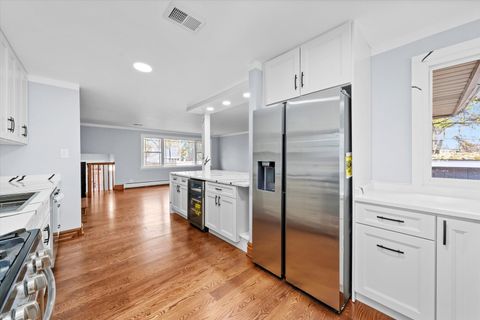 Tiny photo for 9254 Austin Avenue, Oak Lawn, IL 60453 (MLS # 12523564)