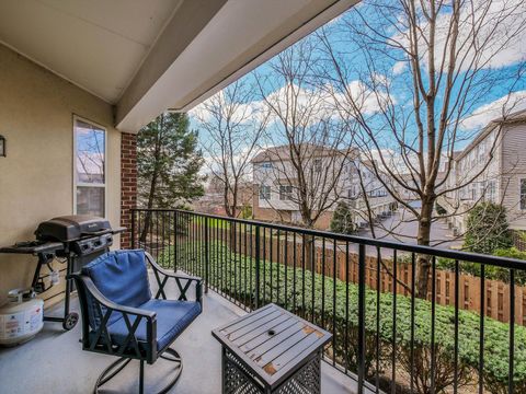 Tiny photo for 3135 Town Square Drive #104, Rolling Meadows, IL 60008 (MLS # 12610059)